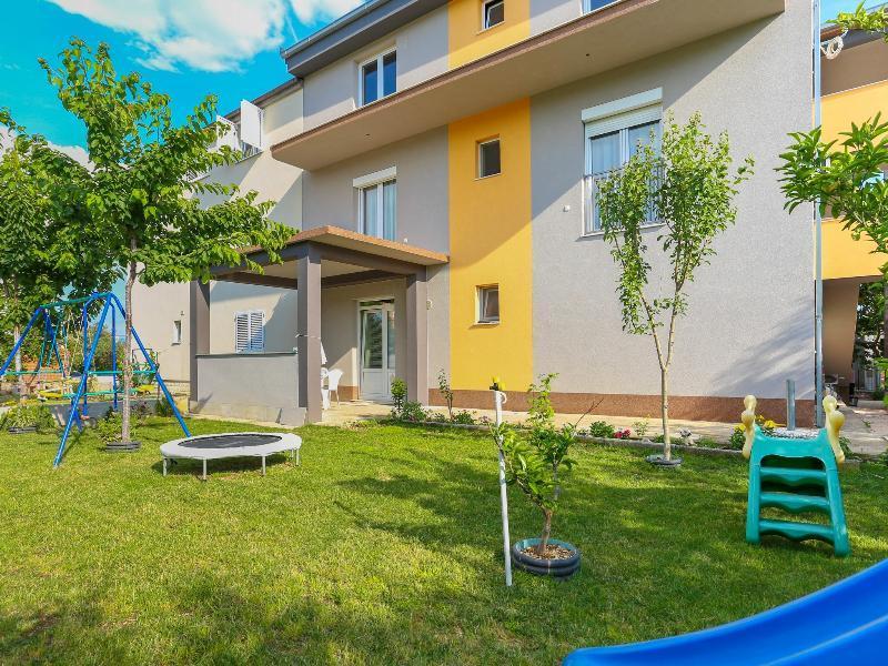 Apartments Damir Kastel Stafilic Luaran gambar