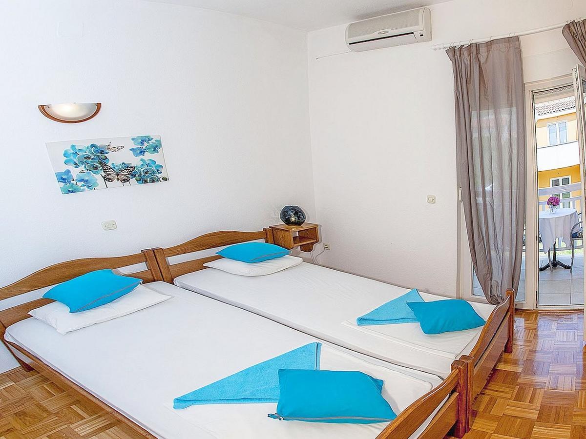 Apartments Damir Kastel Stafilic Luaran gambar