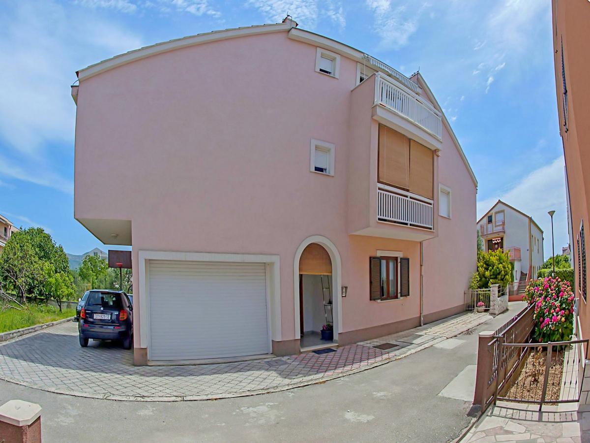 Apartments Damir Kastel Stafilic Luaran gambar