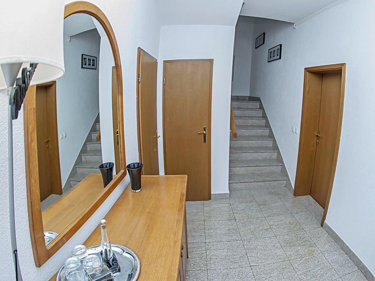 Apartments Damir Kastel Stafilic Luaran gambar
